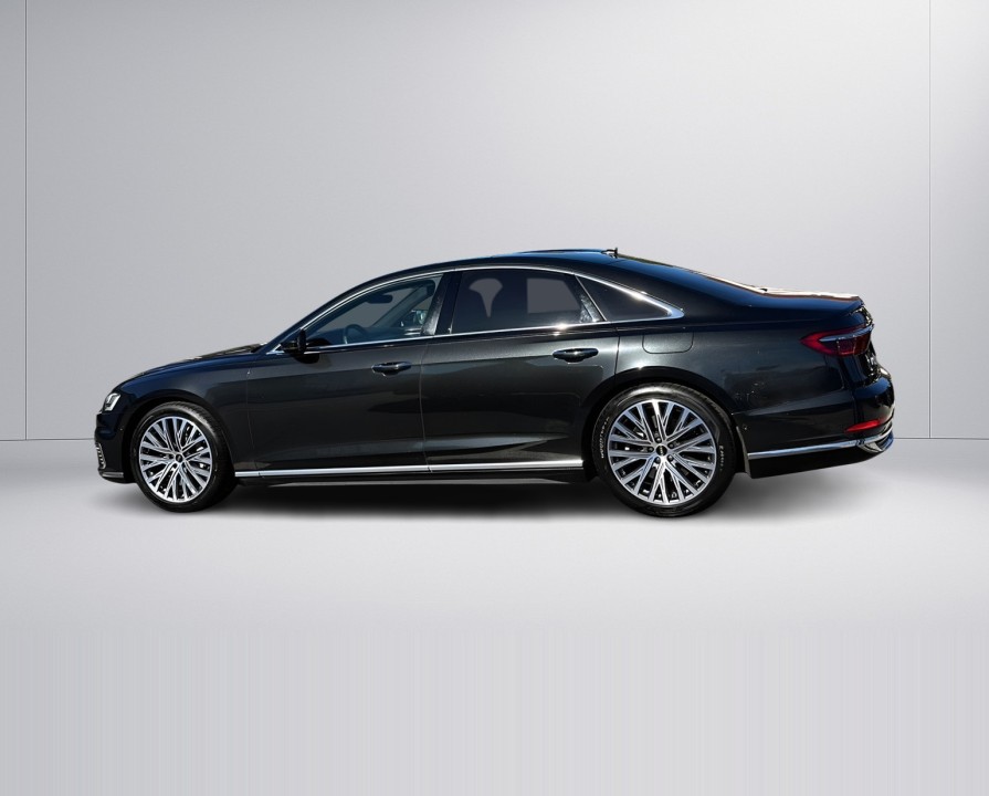 Audi A8 60 TFSIe Quattro (2)