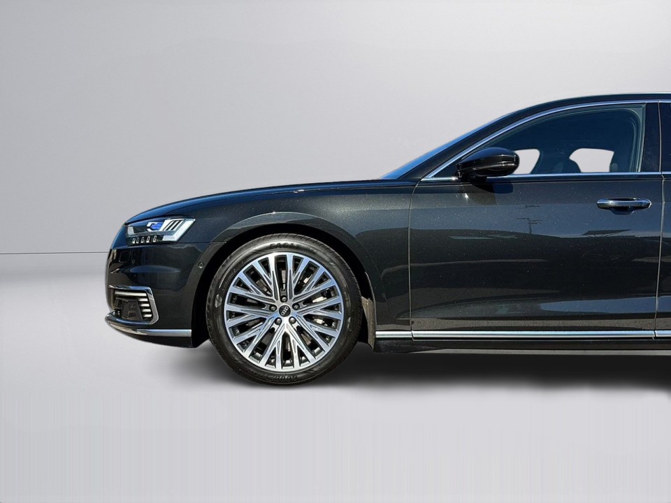 Audi A8 60 TFSIe Quattro - foto 14