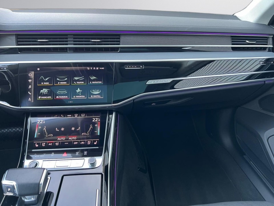 Audi A8 60 TFSIe Quattro - foto 12