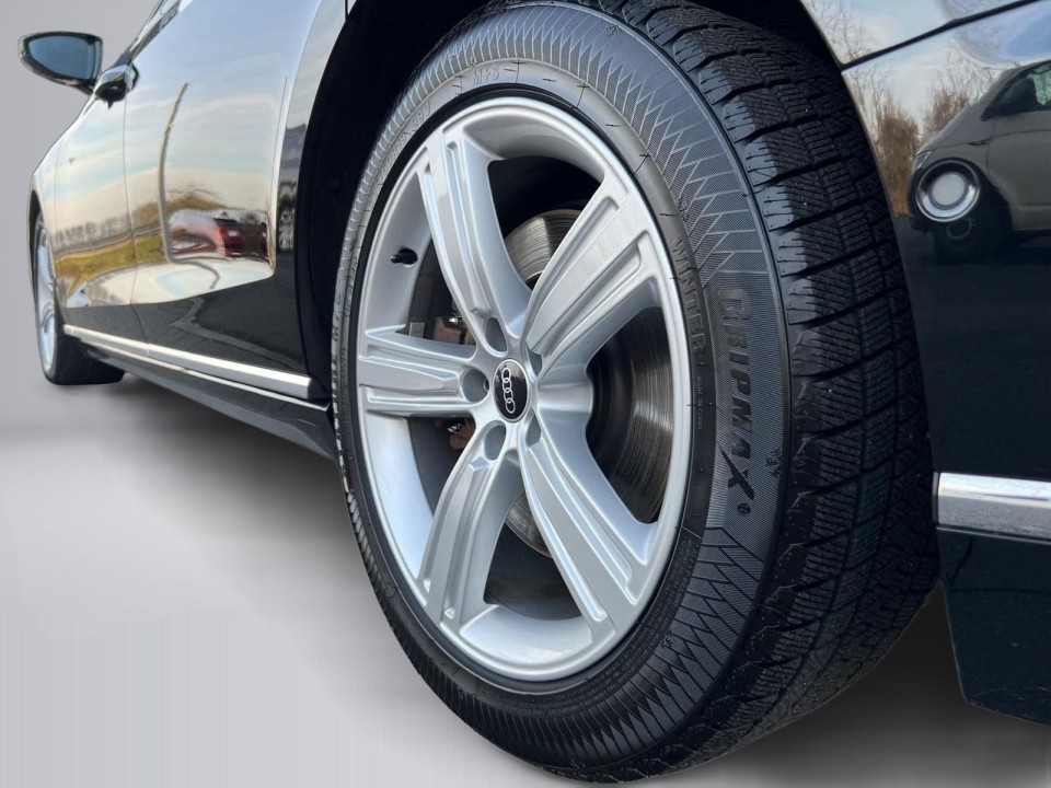 Audi A8 60 TFSIe Quattro - foto 16