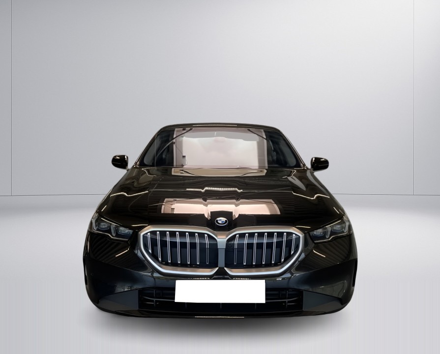 BMW Seria 5 530e (2)