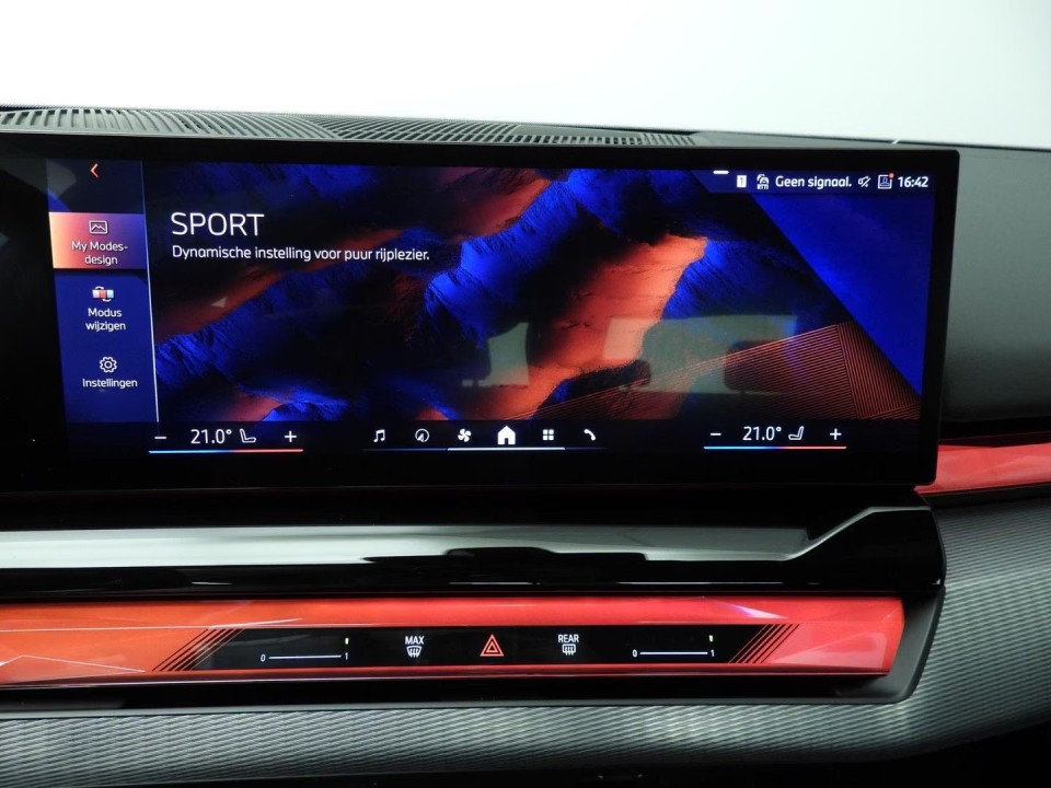 BMW Seria 5 530e M-Sport - foto 24