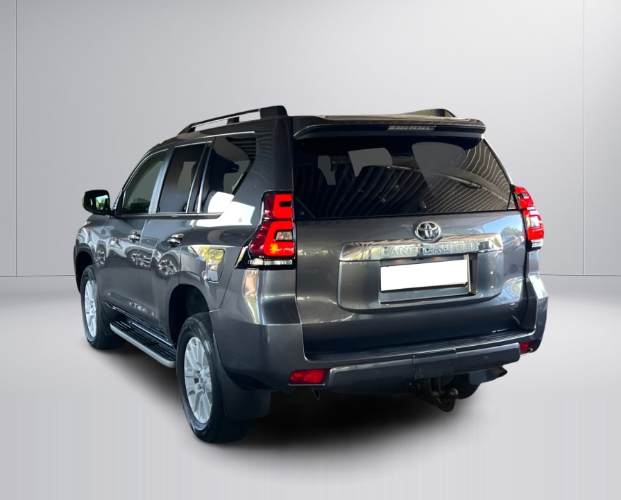 Toyota Land Cruiser Executive (5)
