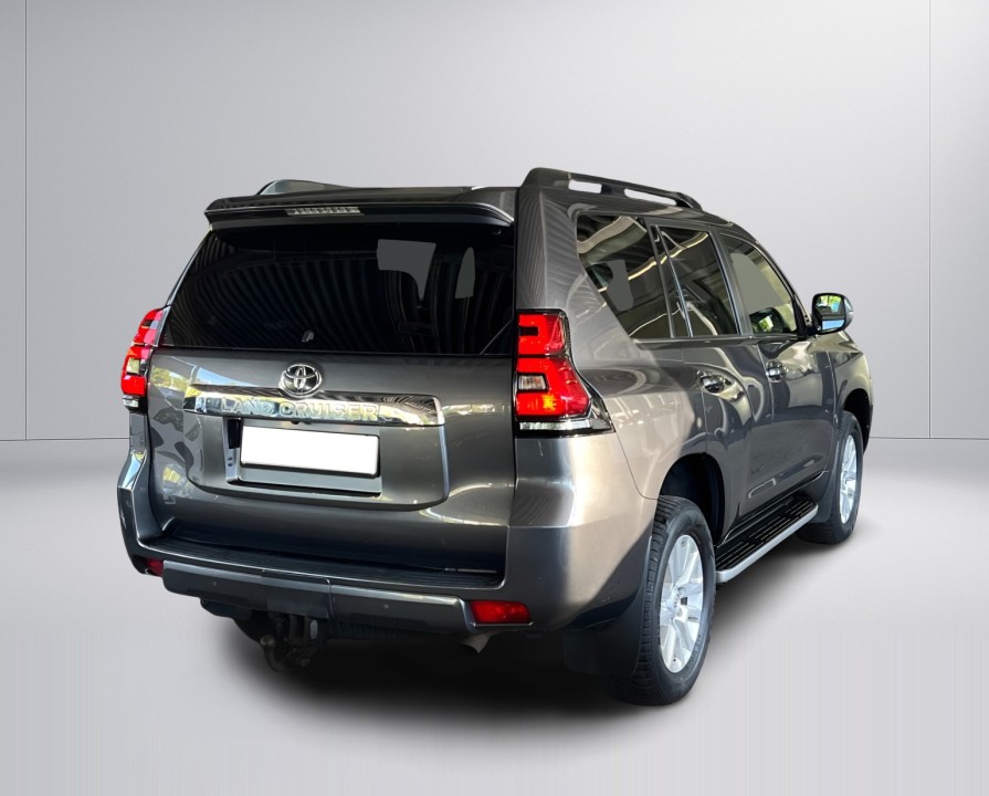 Toyota Land Cruiser Executive (3)