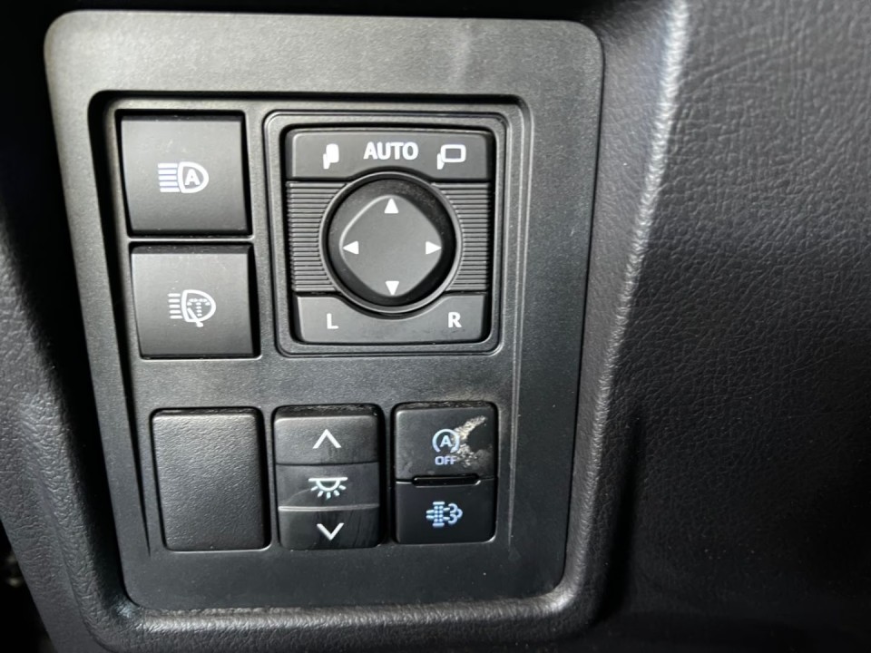 Toyota Land Cruiser Executive - foto 18