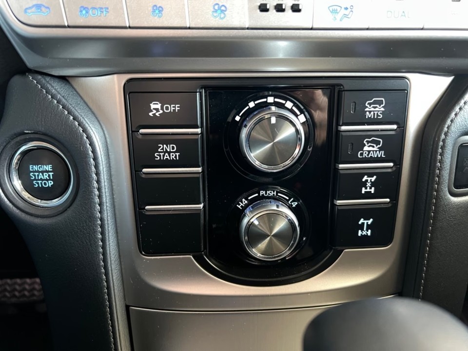 Toyota Land Cruiser Executive - foto 16