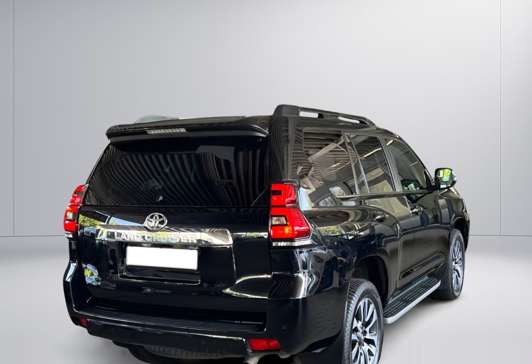 Toyota Land Cruiser Executive (3)