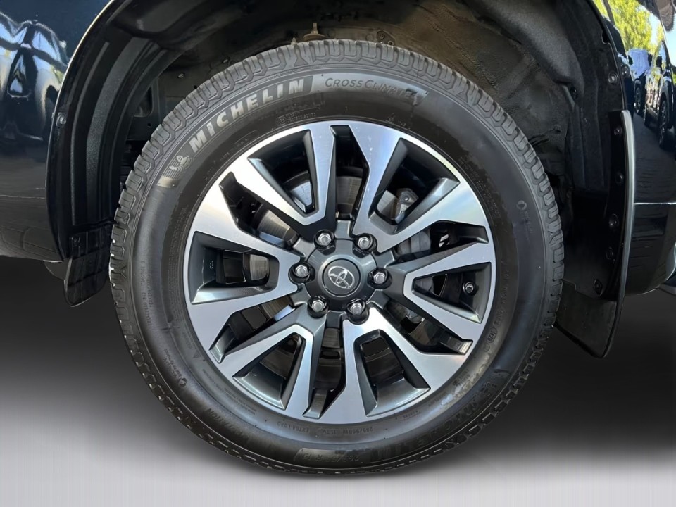 Toyota Land Cruiser Executive - foto 24