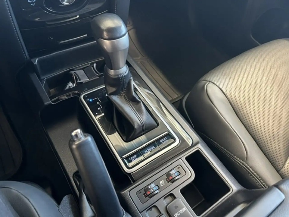 Toyota Land Cruiser - foto 9