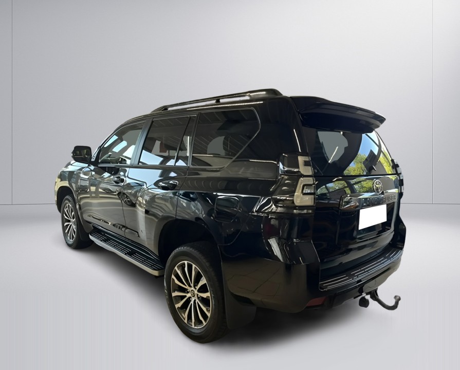 Toyota Land Cruiser (3)