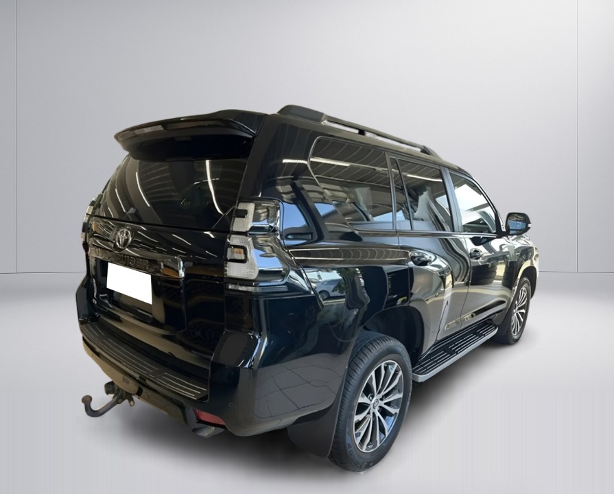 Toyota Land Cruiser (2)
