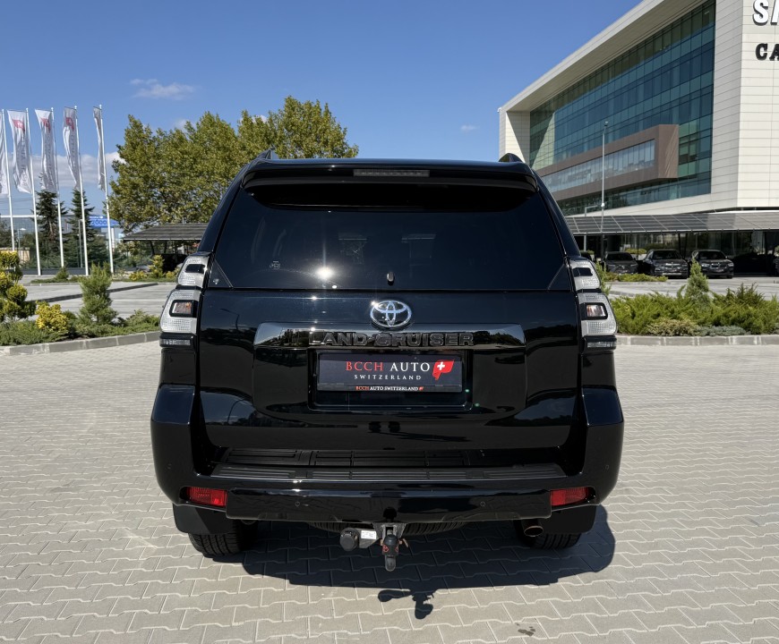 Toyota Land Cruiser (4)