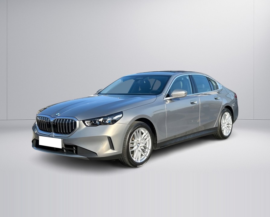 BMW Seria 5 xDrive540d (4)