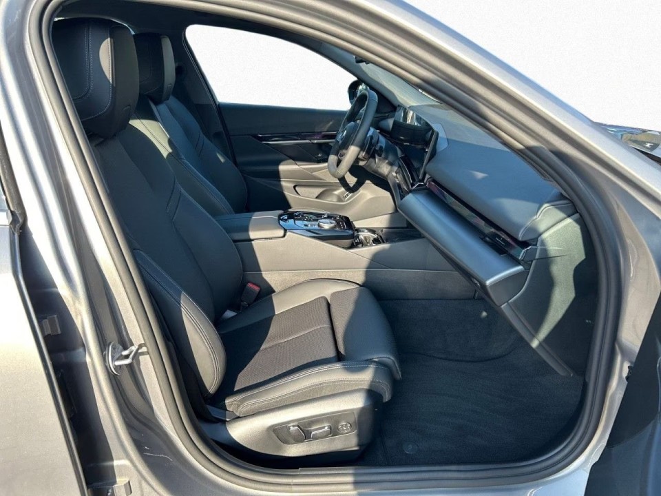 BMW Seria 5 xDrive540d - foto 8