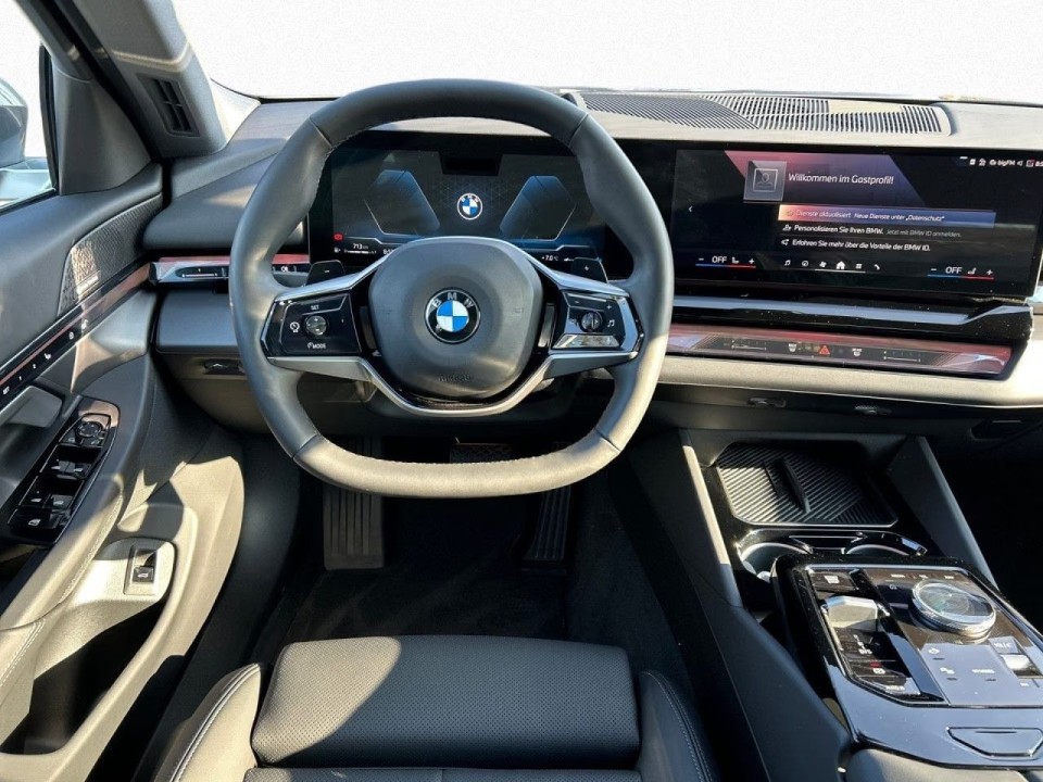 BMW Seria 5 xDrive540d (5)