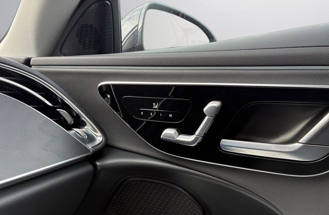 Mercedes-Benz E 450 4MATIC - foto 18
