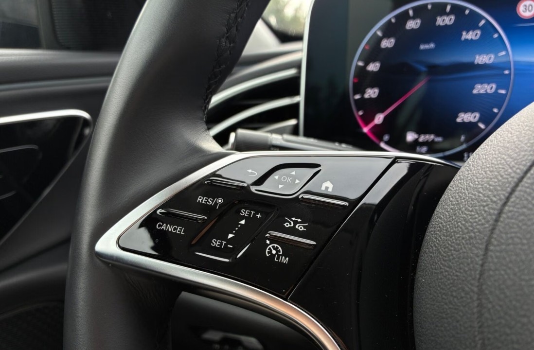 Mercedes-Benz E 450 4MATIC - foto 14