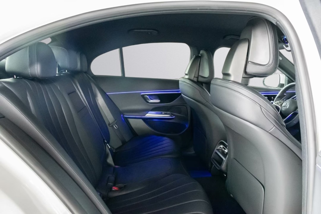 Mercedes-Benz E 450 4MATIC - foto 9