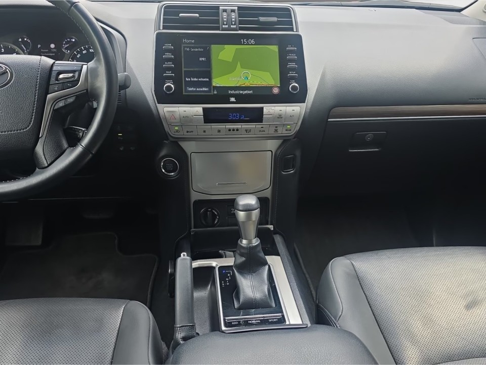 Toyota Land Cruiser Executive - foto 13