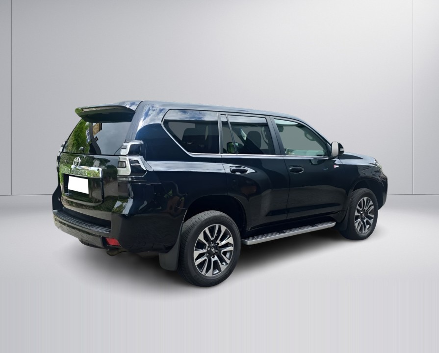 Toyota Land Cruiser Executive (2)