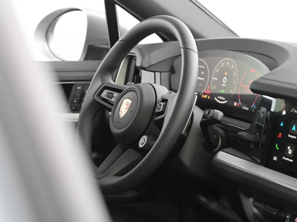 Porsche Cayenne Coupe E-Hybrid - foto 10