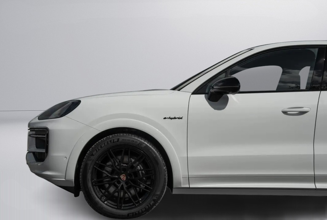 Porsche Cayenne Coupe E-Hybrid Black Edition - foto 31