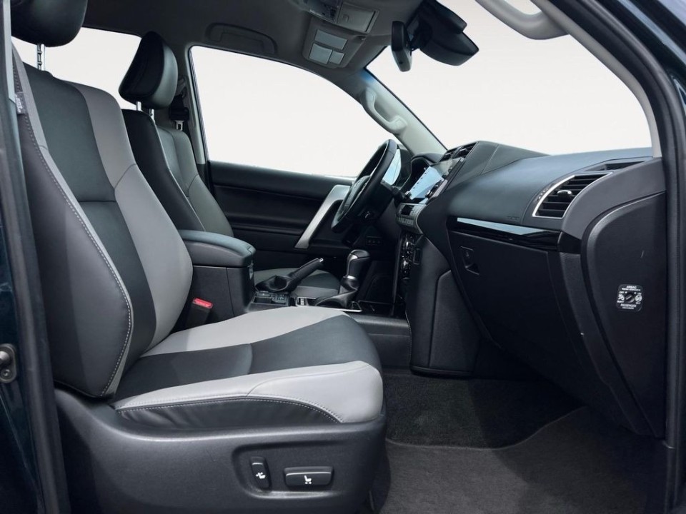 Toyota Land Cruiser Executive - foto 11