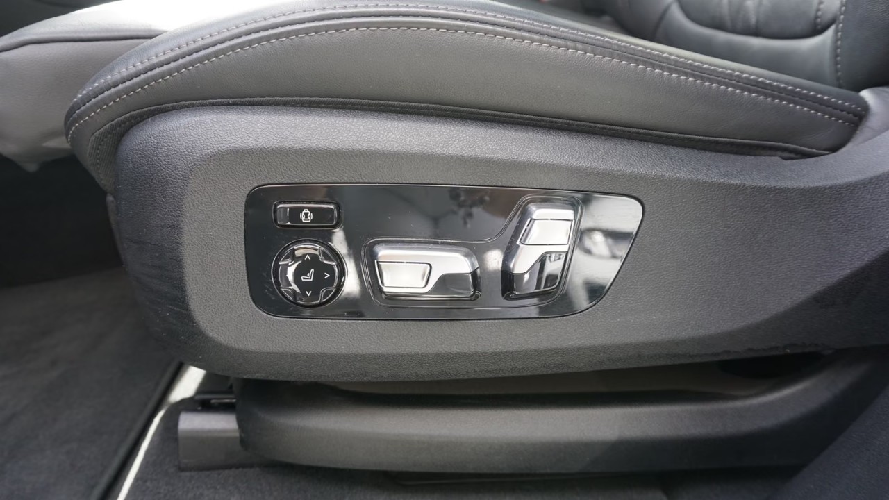 BMW X5 xDrive50e - foto 17