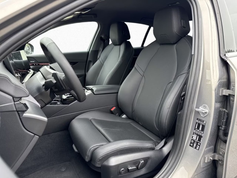 BMW Seria 5 xDrive540d (5)