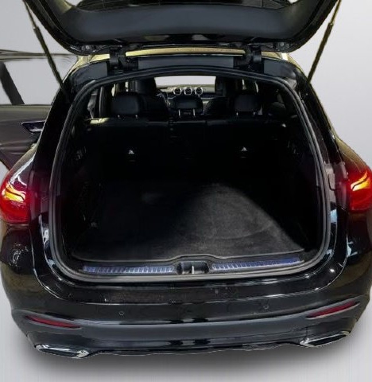Mercedes-Benz GLC 200 AMG 4MATIC - foto 10