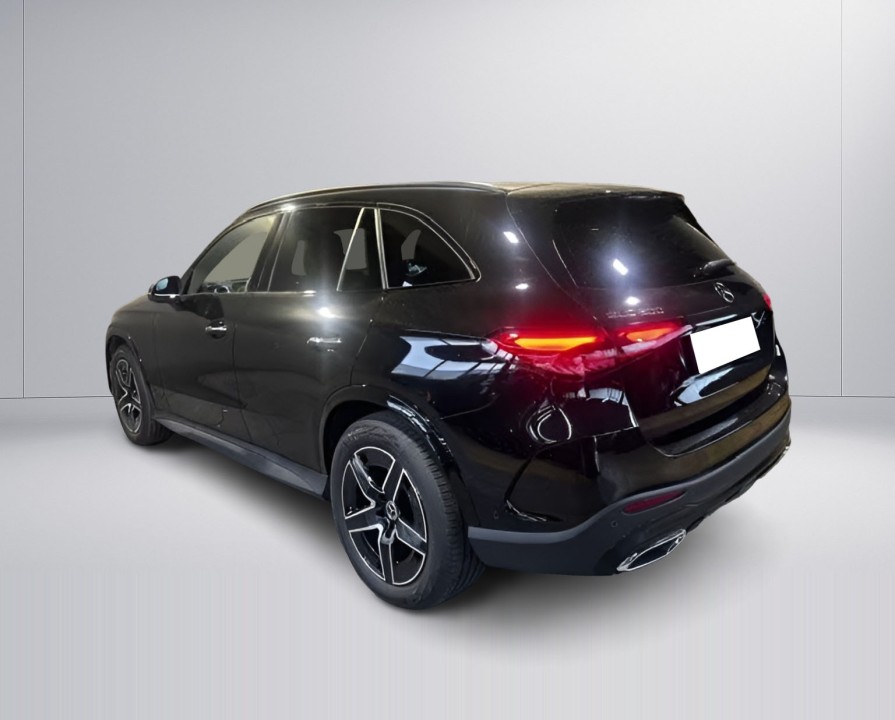 Mercedes-Benz GLC 200 AMG 4MATIC (2)