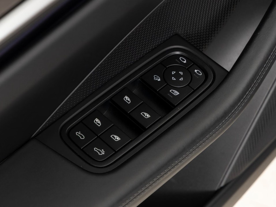Porsche Macan - foto 25