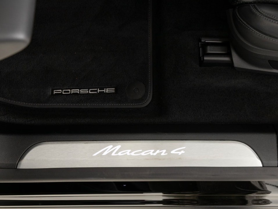 Porsche Macan - foto 36