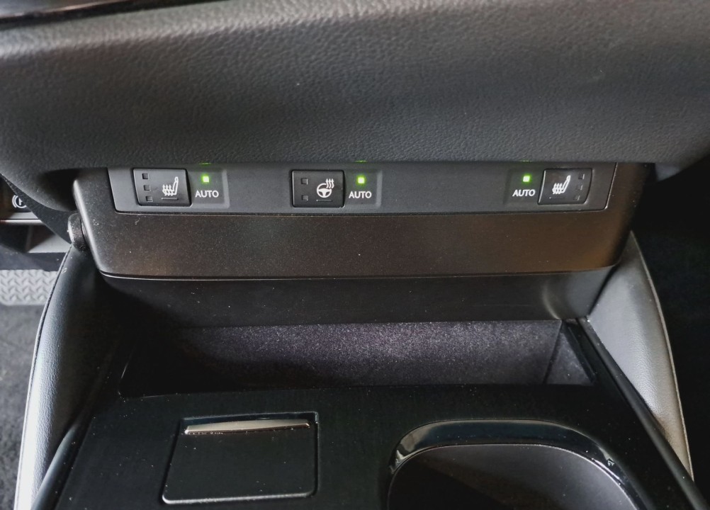 Lexus Seria ES 300h Business Edition - foto 27