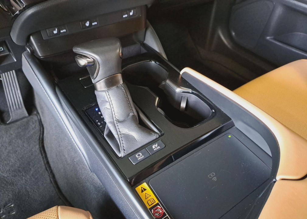 Lexus Seria ES 300h Business Edition - foto 18