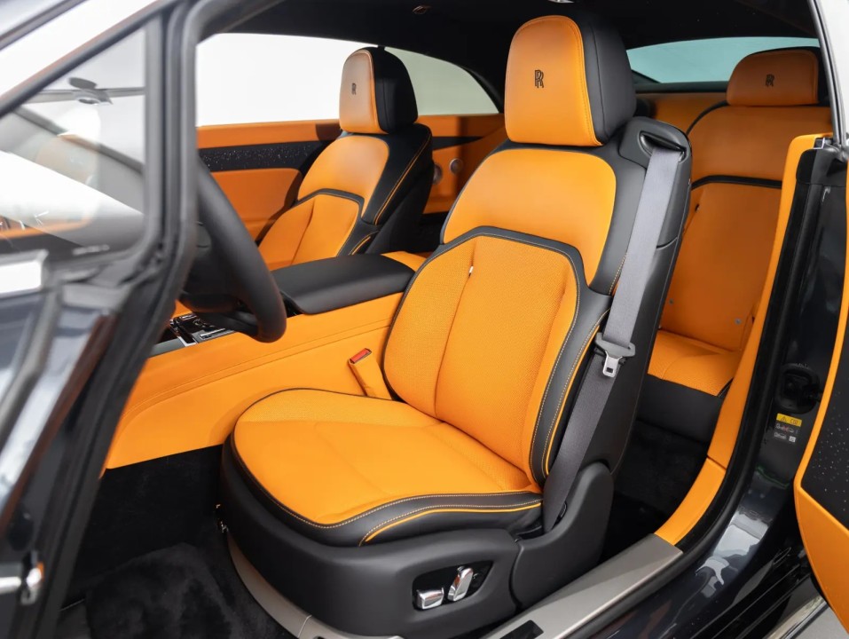 Rolls-Royce Spectre (5)