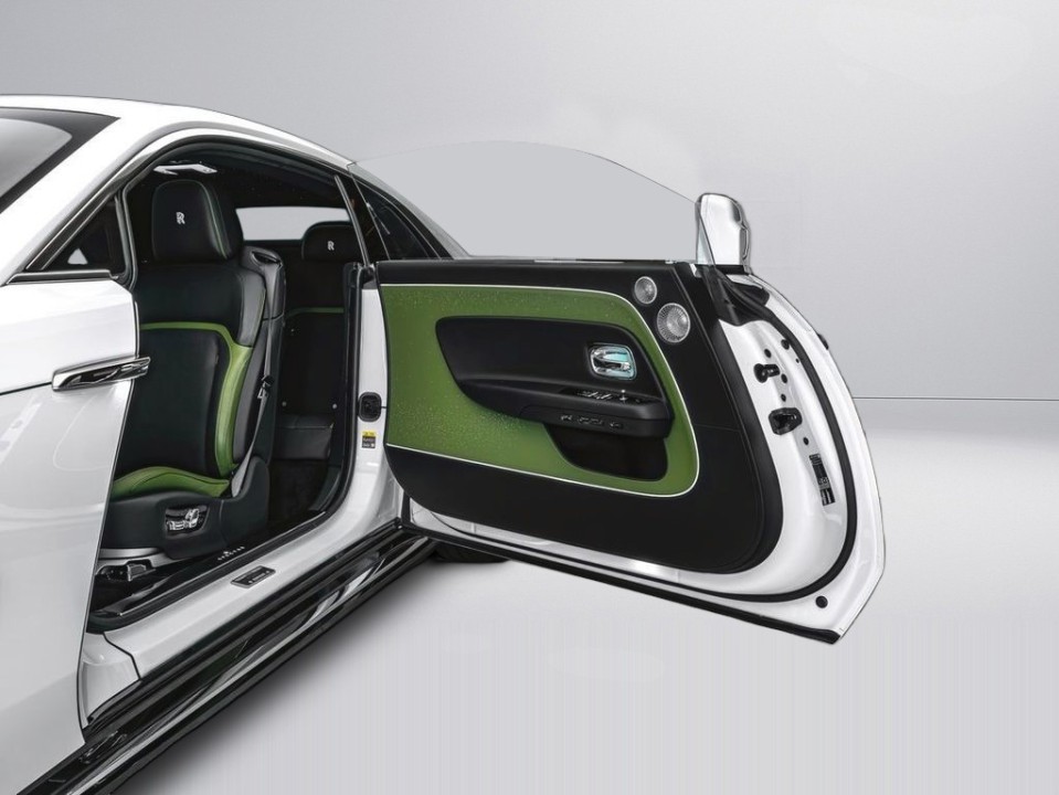 Rolls-Royce Spectre - foto 10