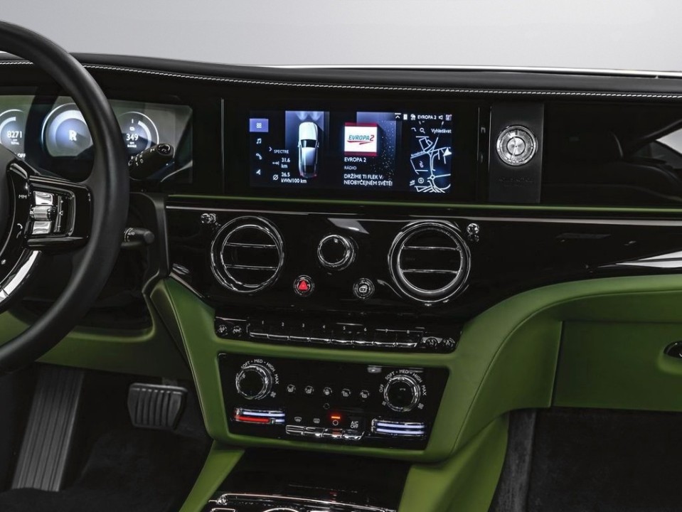 Rolls-Royce Spectre - foto 13