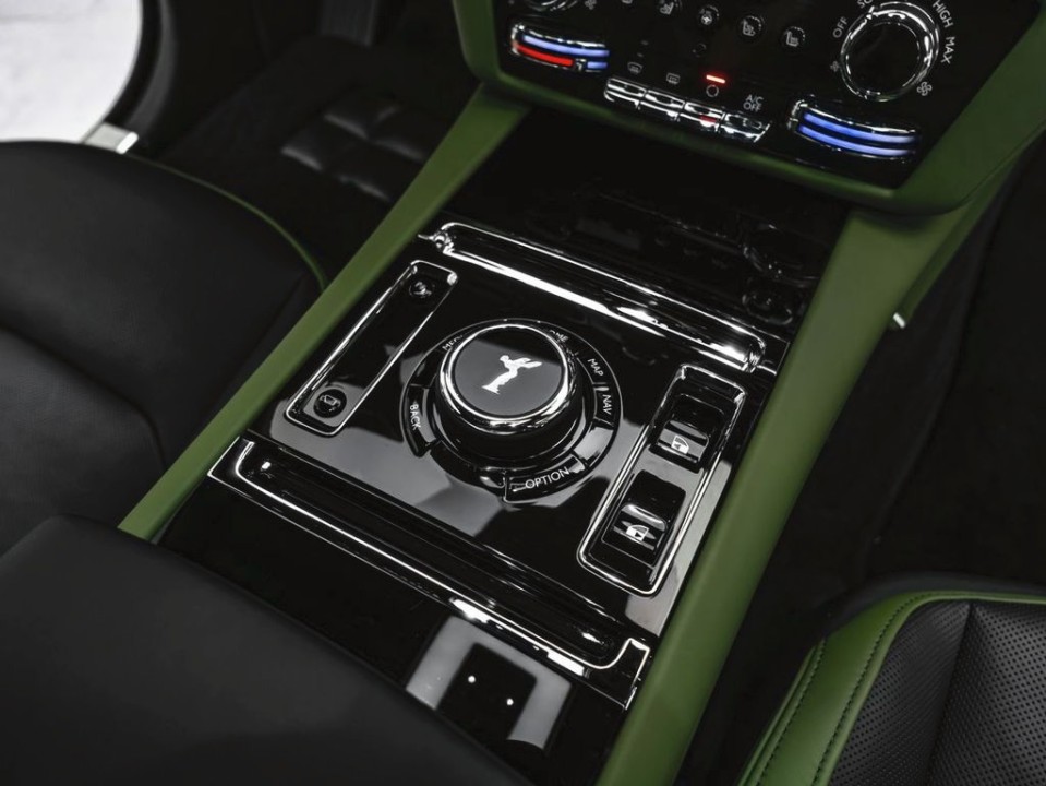 Rolls-Royce Spectre - foto 17