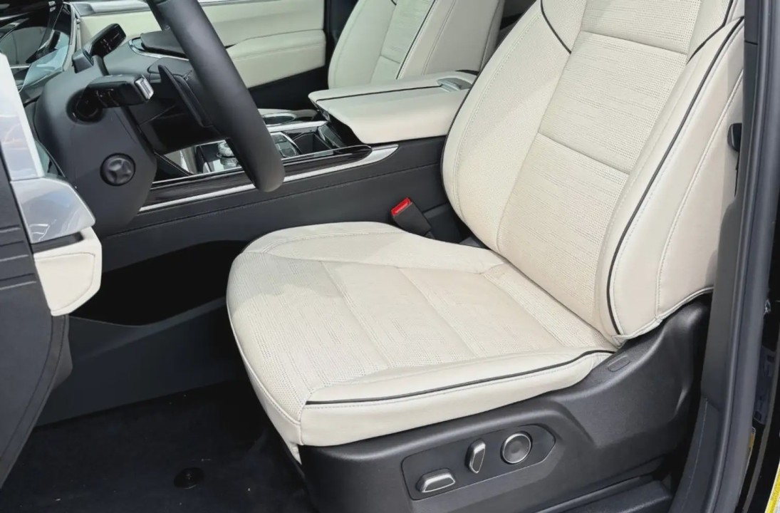 Cadillac Escalade Sport - foto 9