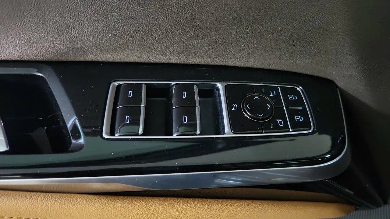 Cadillac Escalade 4WD Luxury - foto 26