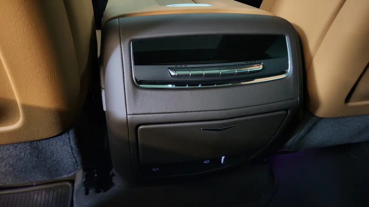 Cadillac Escalade 4WD Luxury - foto 22