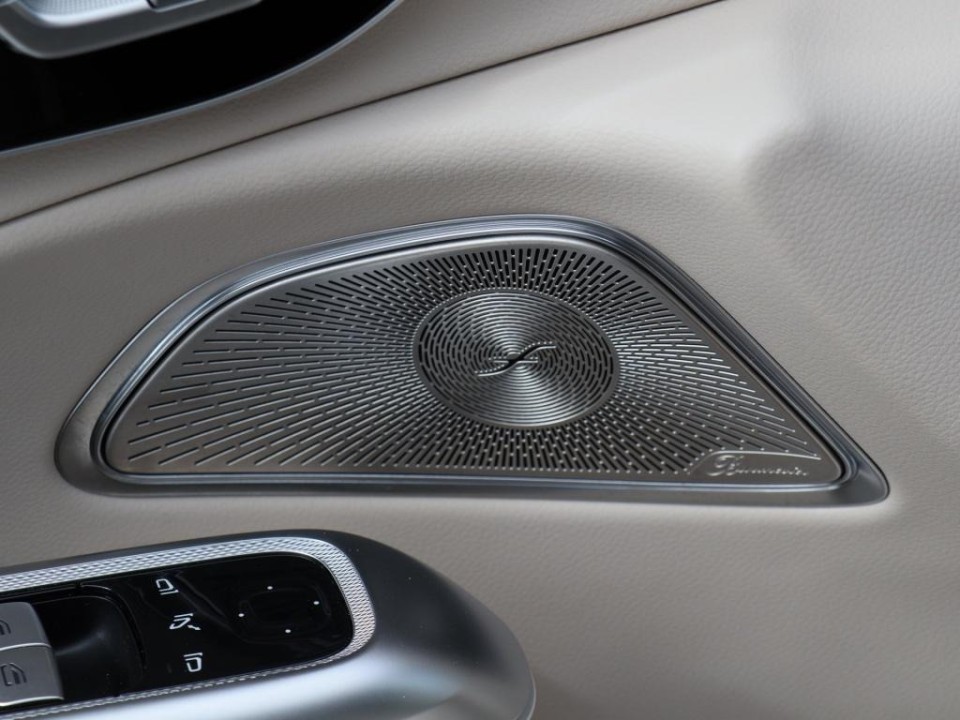 Mercedes-Benz E 300de 4MATIC - foto 13