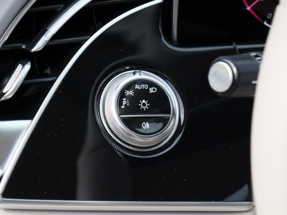 Mercedes-Benz E 300de 4MATIC - foto 6
