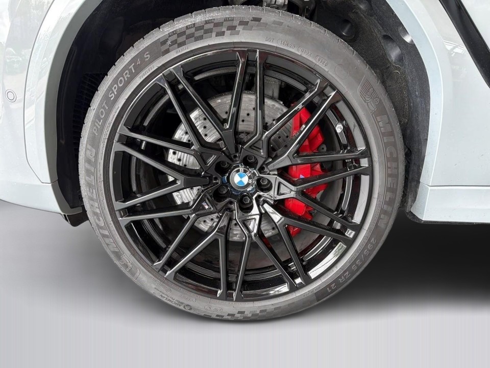 BMW X6 M Competition - foto 15