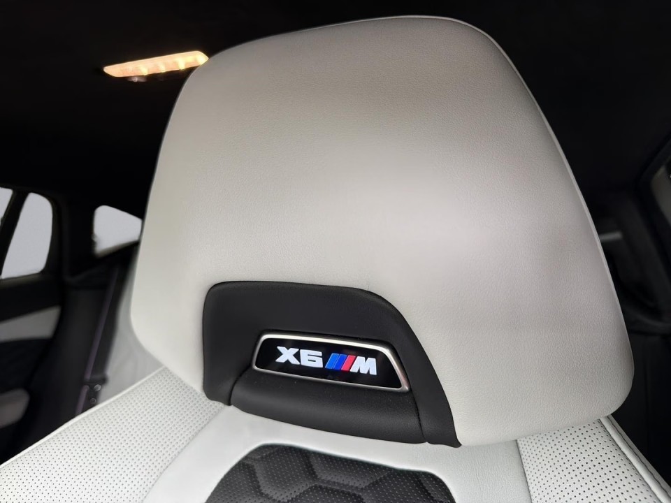 BMW X6 M Competition - foto 10