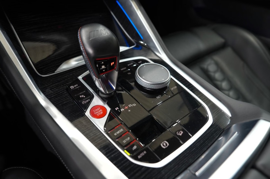BMW X6 M Competition - foto 12