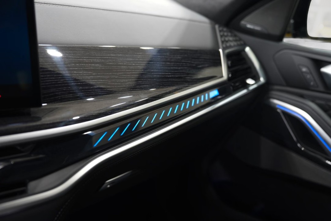 BMW X6 M Competition - foto 17