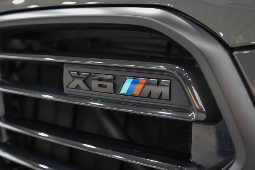 BMW X6 M Competition - foto 18