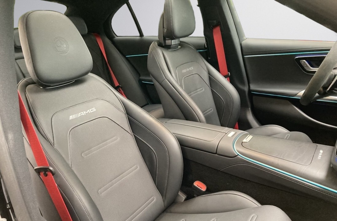 Mercedes-Benz E 53 AMG 4MATIC+ - foto 11